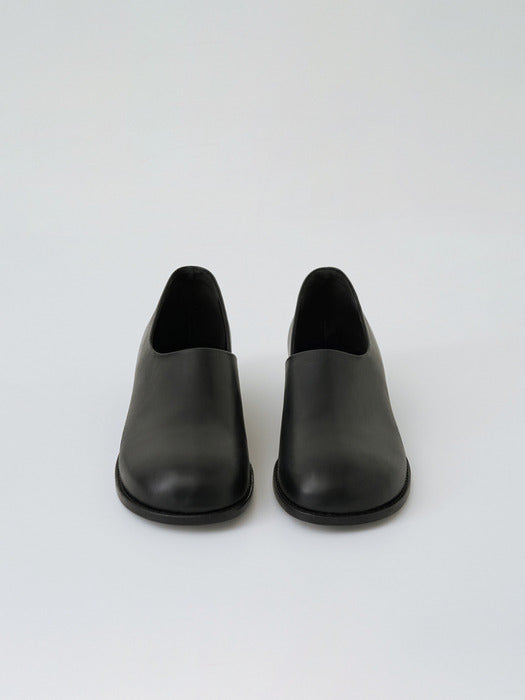 pebble loafer (black)