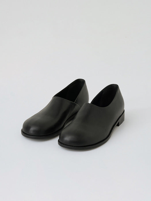 pebble loafer (black)