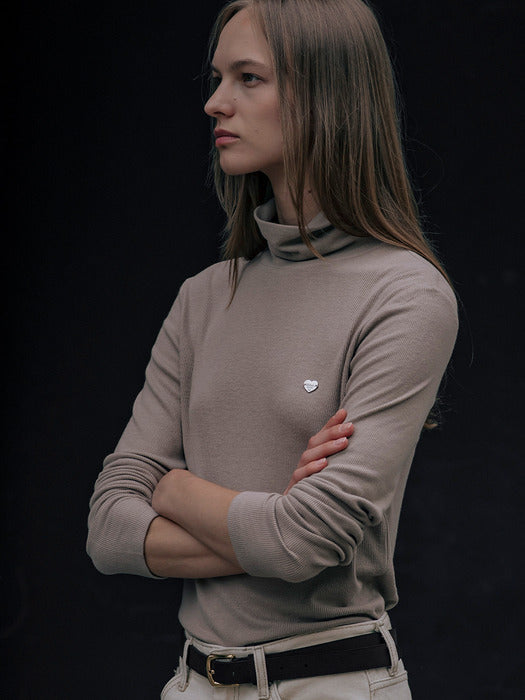 [TILLIDIE] Ribbed heart logo point turtle neck [TIWT01LT11]_4color