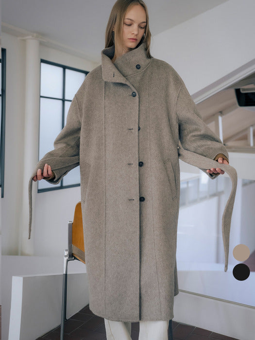 Tillidie mock-neck handmade coat