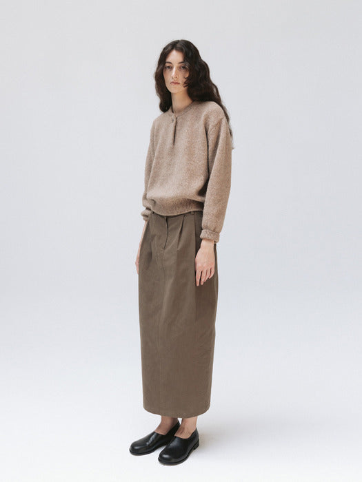 alpaca henley knit (oak beige)