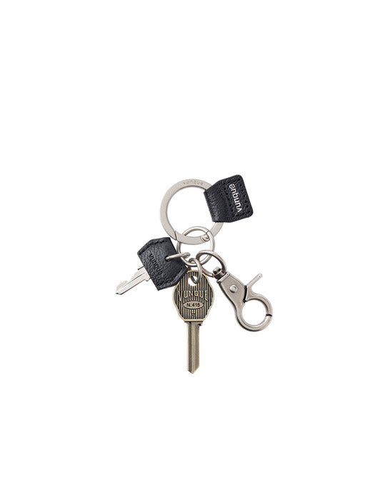 Vunque Leather Multi Key Charm Black