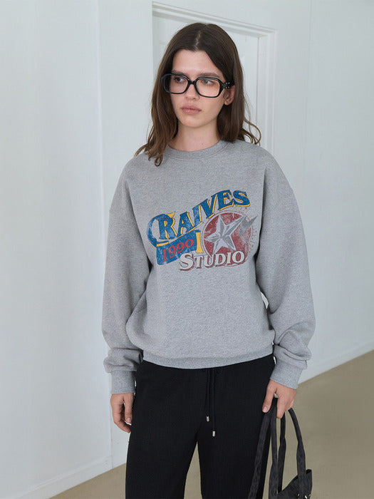 Raive Retro Star Graphic Sweatshirt