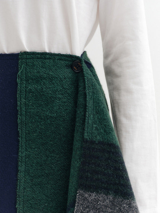 Eenk Unbalance Midi Skirt - Green