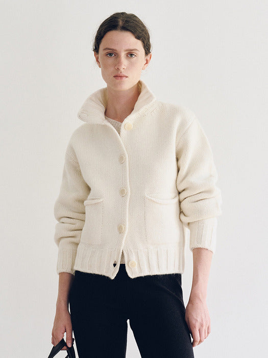 [nothing written] Marrie Soft Pocket Cardigan (Cream)