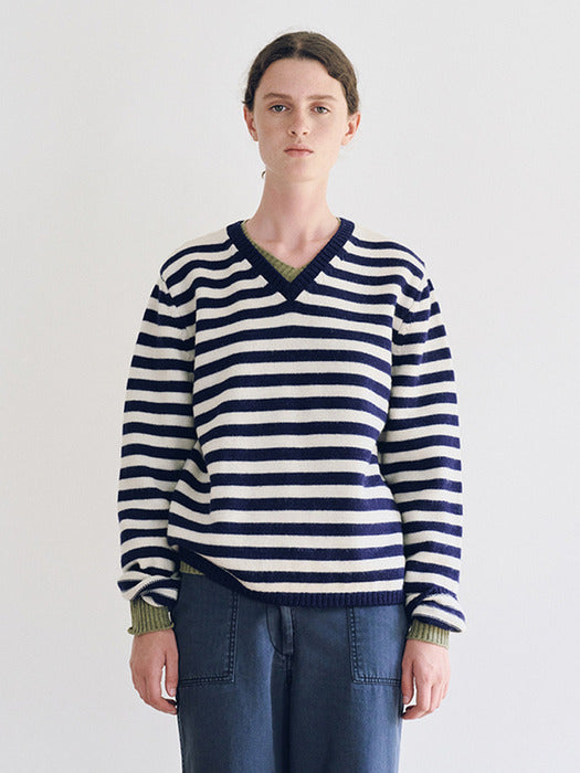Nothing Written Molly V-Neck Pullover (Ivory Stripe)