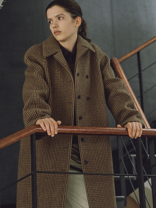 Loeuvre Round-Shoulder Vintage-check Mac Coat