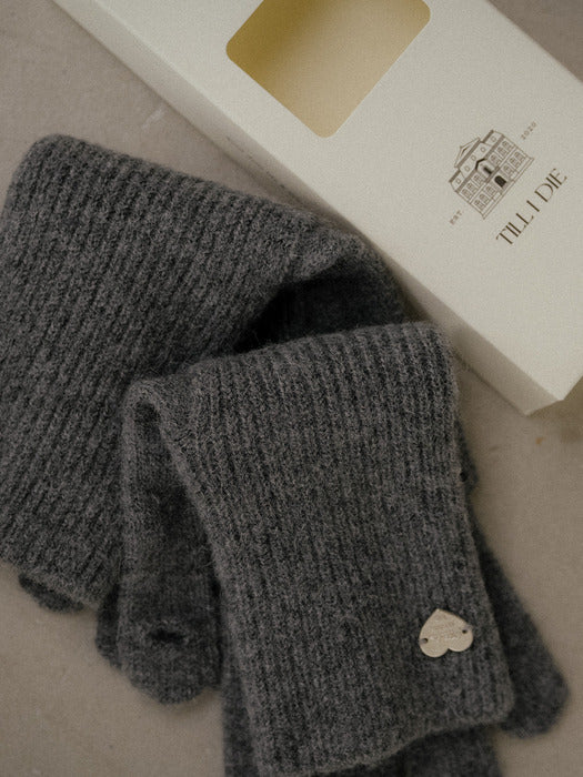 Tillidie Heart detail wool blended long gloves