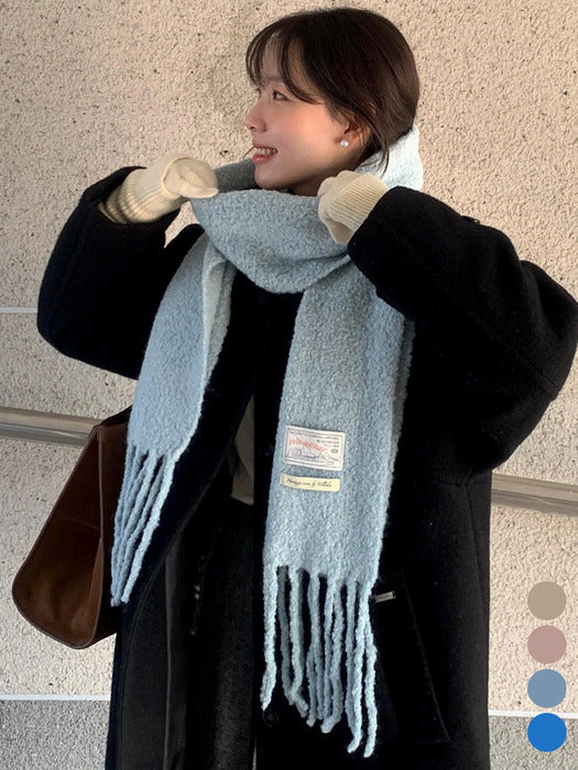 Tillidie Boucle textured wool muffler