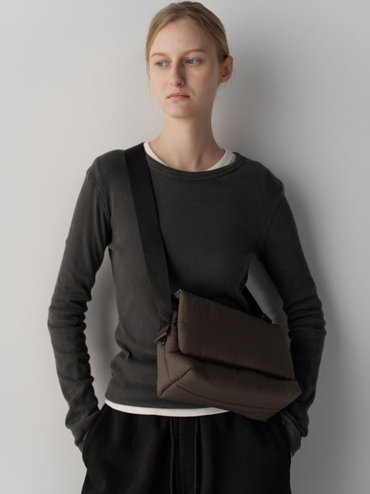 [facade pattern] Padded Mini Bag_brown