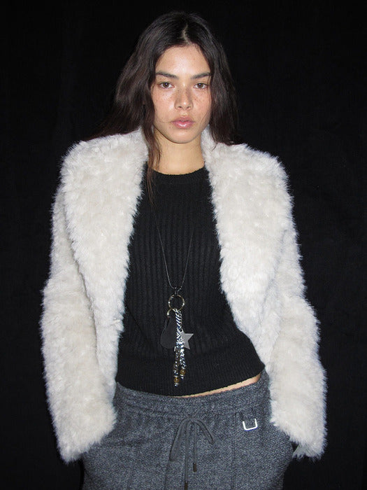 [raive] Wide-Collar Fur Jacket in Ivory VF5WJ102-03