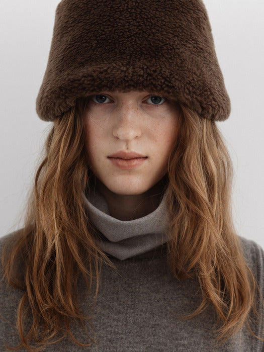 fur bucket hat (brown)