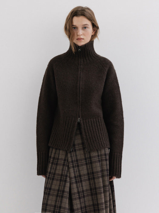 turtleneck zip-up knit (brown)