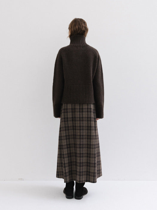 turtleneck zip-up knit (brown)