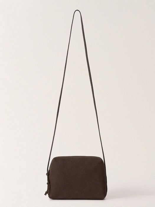 [nothing written] Square bag (Cocoa nubuck)