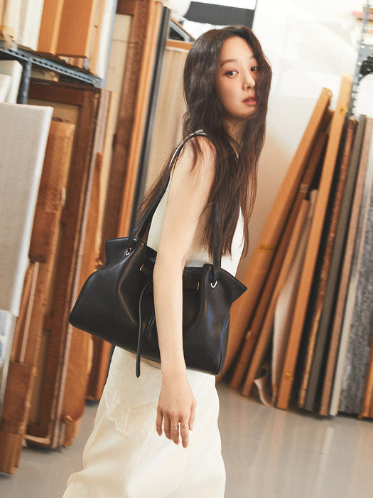 Loeuvre Plie Shoulder Medium