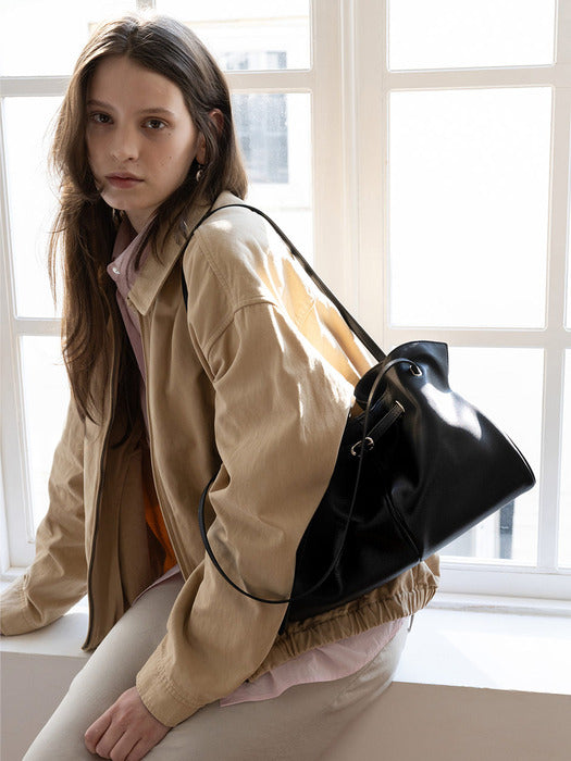 Loeuvre Plie Shoulder Medium