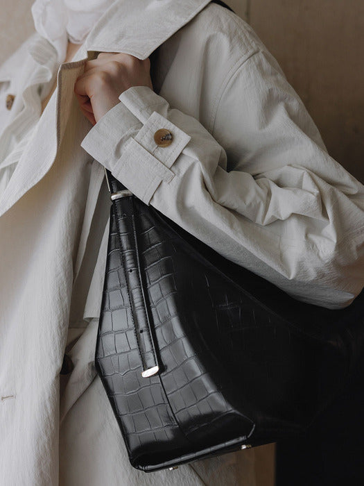 Loeuvre Sobre Tote Small (croc ver.)