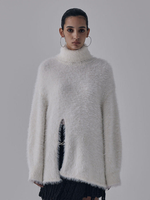 Wconcept_Treemingbird Front Slit Metal Hook High-Neck Fur Knit [ White ]