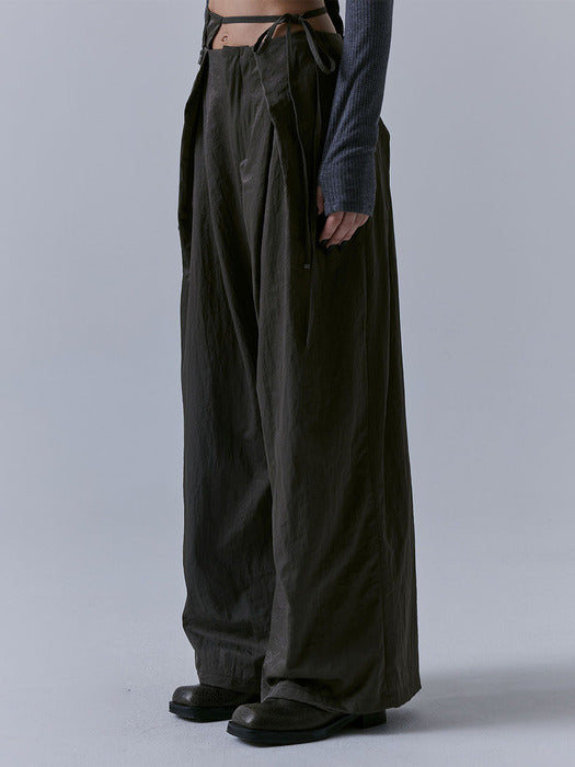 Wconcept_Treemingbird Unbalance Waist Strap Pants [ Khaki Brown ]