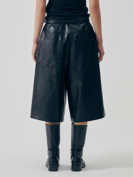 Wconcept_Treemingbird Distressed Leather Set-up Shorts [ Black ]