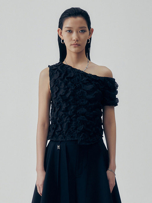 Wconcept_Treemingbird Volume One-shoulder Frill Top [ Black ]