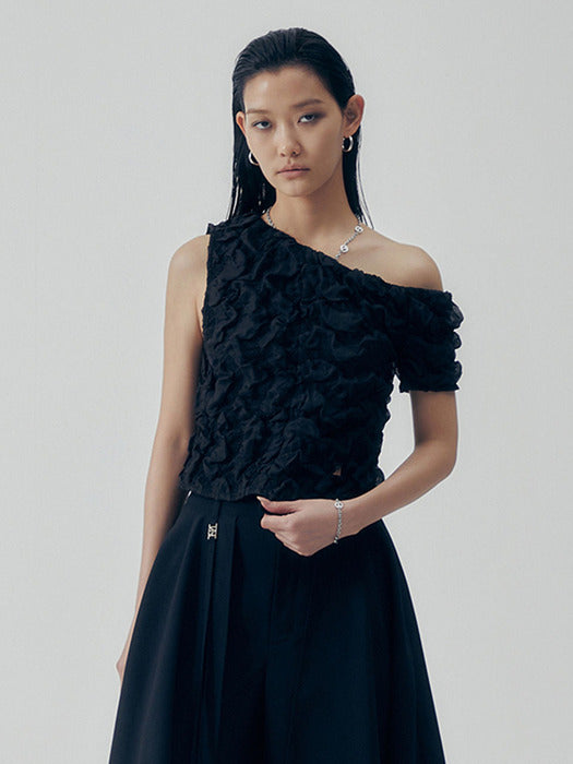 Wconcept_Treemingbird Volume One-shoulder Frill Top [ Black ]