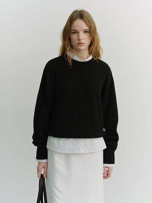[dunst] UNISEX BUTTONED CREWNECK SWEATER BLACK_UDSW6A107BK