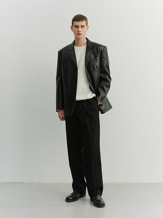 [dunst] UNISEX 3 BUTTON ALTER-LEATHER BLAZER BLACK_UDJA6A105BK