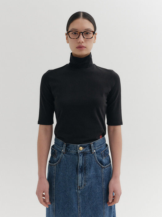 Eenk High-Neck Half Sleeve Top - Black