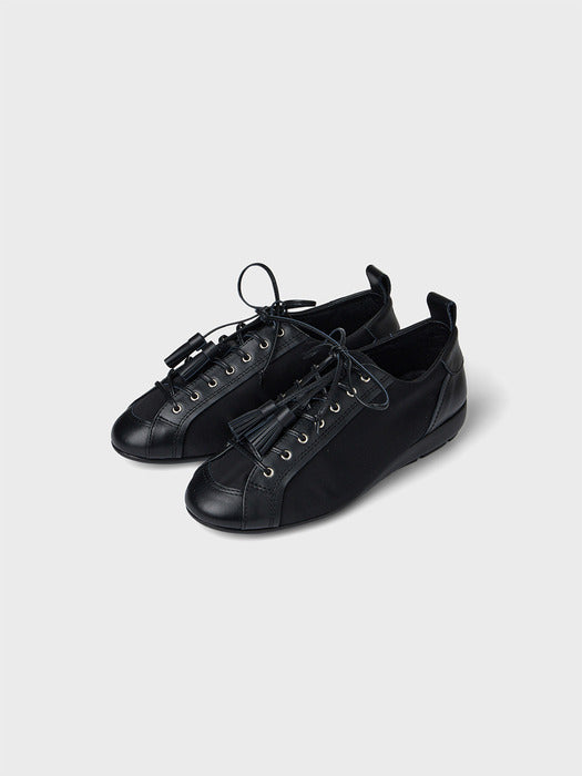 Eenk Tassel Lace-Up Flats - Black