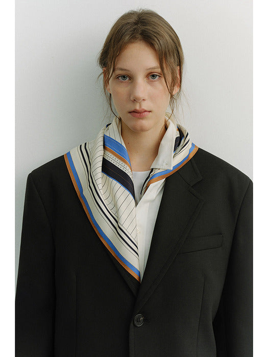 Dunst Linear Frame Scarf Cream Navy