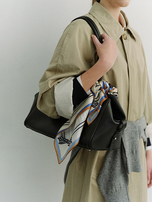 Dunst Linear Frame Scarf Cream Navy