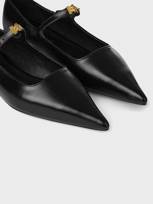 Eenk Pointed Mary Jane Flats - Black
