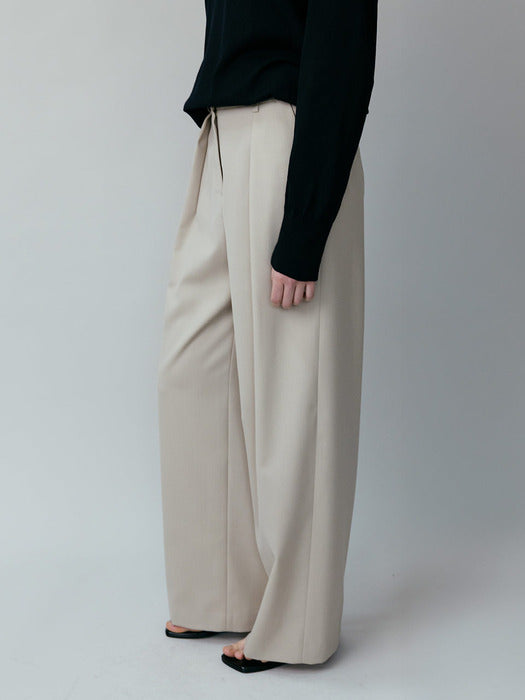 Loeuvre One-Tucked Semi-Wide Pants