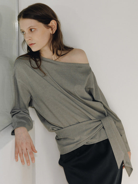 Loeuvre Off-Shoulder Sweatshirt + Scarf