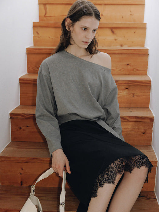 Loeuvre Off-Shoulder Sweatshirt + Scarf