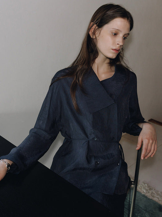 Loeuvre Unbalanced Collar Crease Blouse