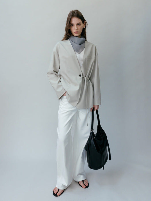 Loeuvre V-neck Strapped Single Jacket