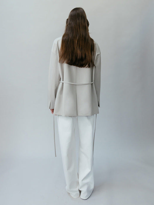 Loeuvre V-neck Strapped Single Jacket