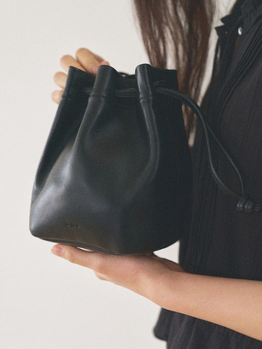 Mango Maniplease Tinny Bucket Bag Black