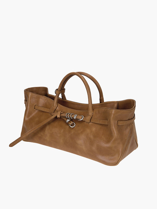 Margesherwood Grandma Used Bag saddle brown pull-up