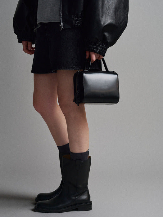 Facade Pattern Cross Pound Bag black
