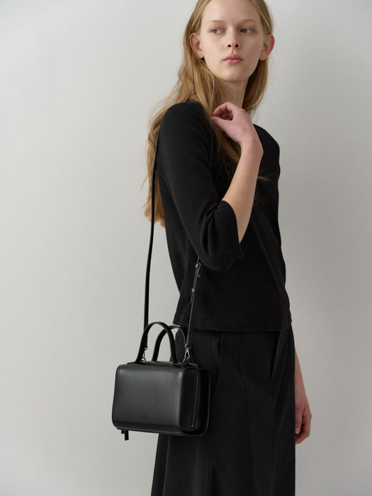 Facade Pattern Cross Pound Bag black
