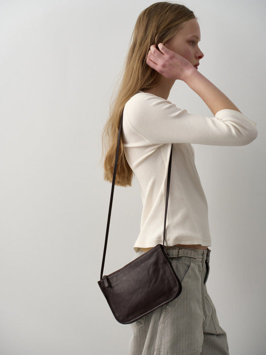 Facade Pattern Gavin Washed Leather Bag chocolate