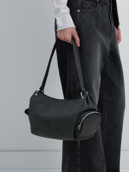Raive Elva Medium Shoulder in Black