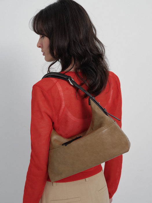 Raive Orin Shoulder in Camel