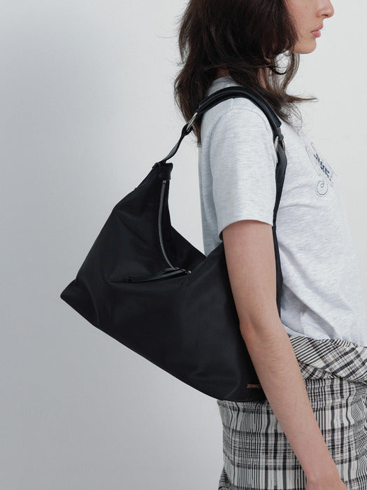 Raive Orin Medium Shoulder in Black