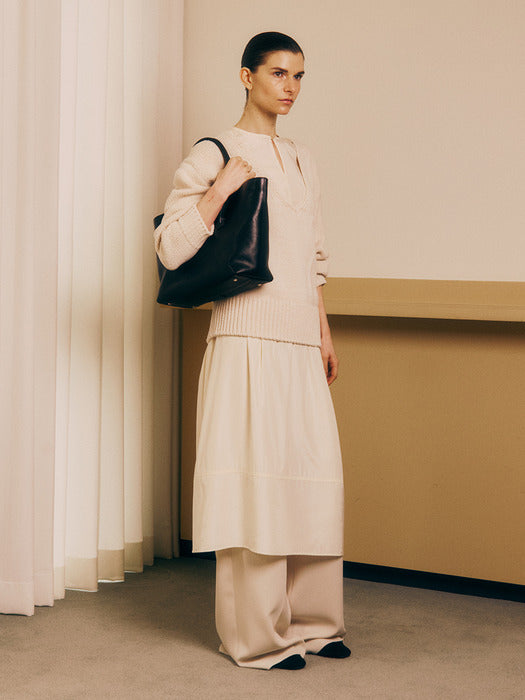 Kindersalmon Basil Leather Bag Black
