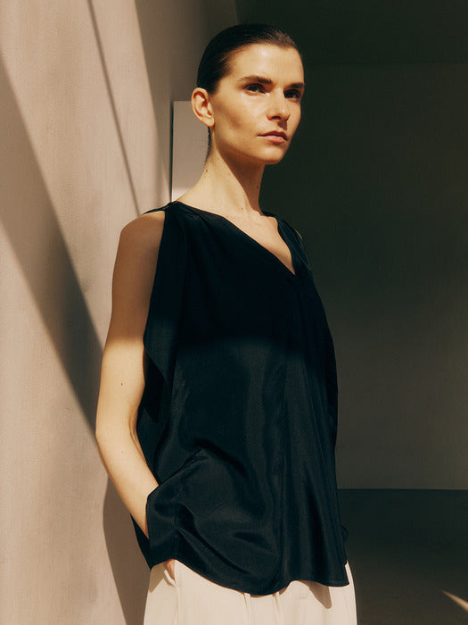 Kindersalmon Arden Silk Blouse Black